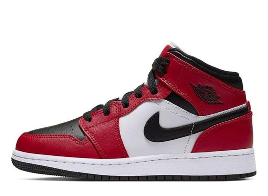 Air Jordan 1 Mid Chicago Black Toe (GS) - pickUP