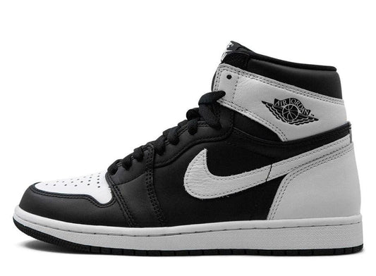 Air Jordan 1 Retro High OG Black White - pickUP