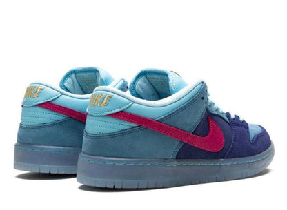 Nike SB Dunk Low Run The Jewels - pickUP