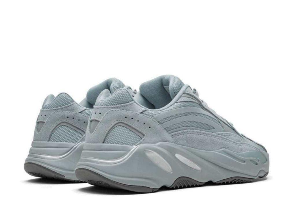 adidas Yeezy 700 V2 Hospital Blue - pickUP